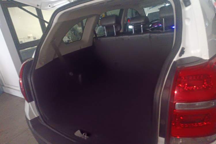 Used Chevrolet Captiva 2017 2.4L Two-Wheel Drive Luxury Edition 7 Seats Trunk