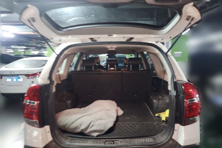 Used Chevrolet Captiva 2017 2.4L 4x4 Flagship Edition 7-Seater Trunk