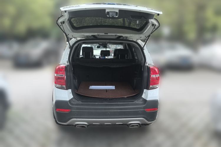 Used Chevrolet Captiva 2017 2.4L Two-Wheel Drive Luxury Edition 7 Seats Trunk