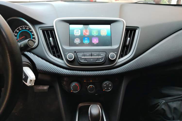Used Chevrolet Cavalier 2016 1.5L Automatic Enjoyment Edition Audio And AC Panel
