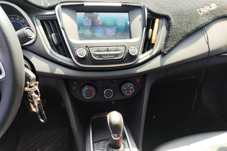 Used Chevrolet Cavalier 2016 1.5L Automatic Xinyue Edition Audio And AC Panel