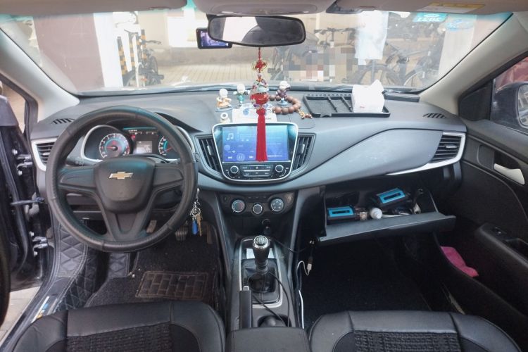 Used Chevrolet Cavalier 2016 1.5L Manual Enjoyment Edition Center Console