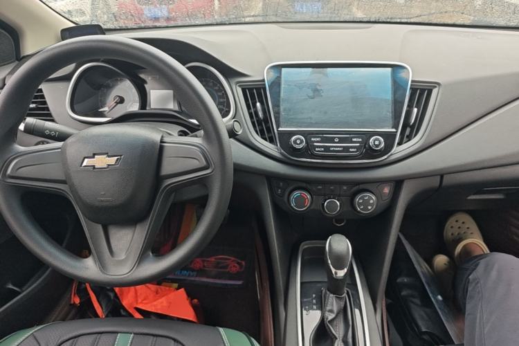 Used Chevrolet Cavalier 2016 1.5L Automatic Enjoyment Edition Center Console