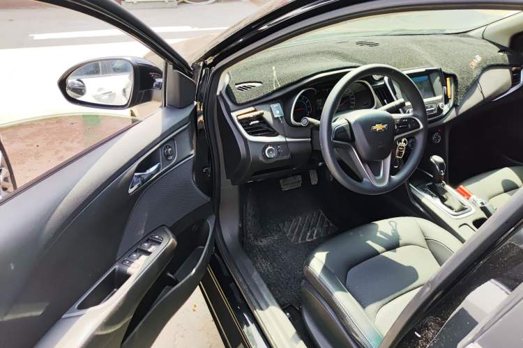 Used Chevrolet Cavalier 2016 1.5L Automatic Xinyue Edition Driver Seat