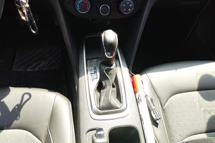 Used Chevrolet Cavalier 2016 1.5L Automatic Xinyue Edition Gear Lever