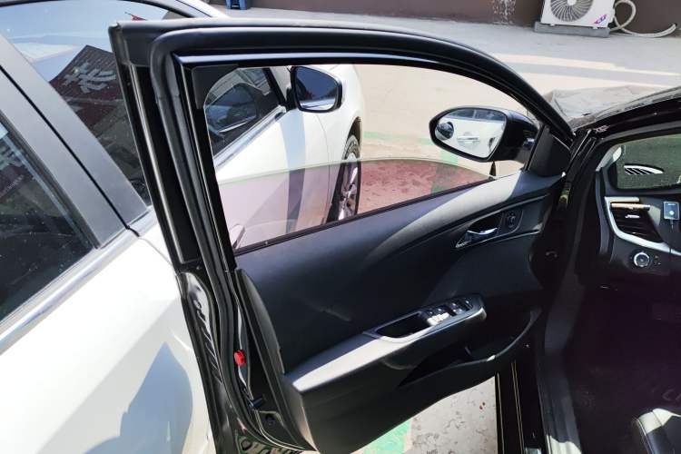Used Chevrolet Cavalier 2016 1.5L Automatic Xinyue Edition Left Front Door Interior