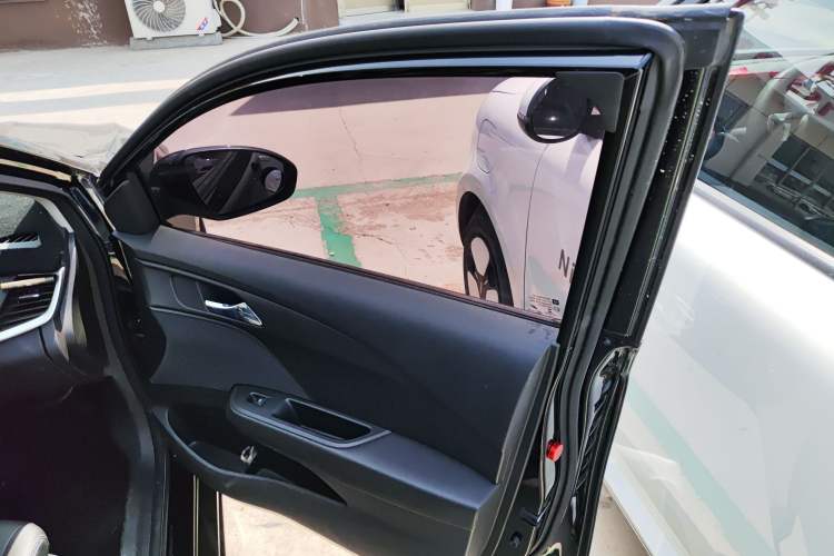 Used Chevrolet Cavalier 2016 1.5L Automatic Xinyue Edition Right Front Door Interior