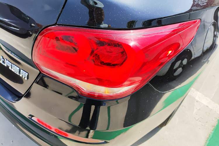 Used Chevrolet Cavalier 2016 1.5L Automatic Xinyue Edition Right Rear Taillight