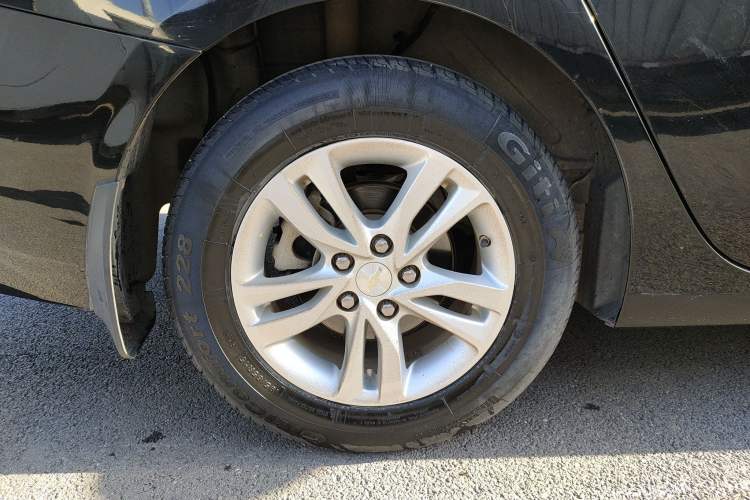 Used Chevrolet Cavalier 2016 1.5L Manual Xinyue Edition Right Rear Wheel Hub