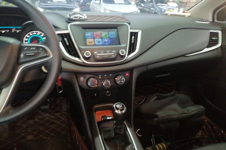 Used Chevrolet Cavalier 2016 1.5L Manual Xinyue Edition Audio And AC Panel