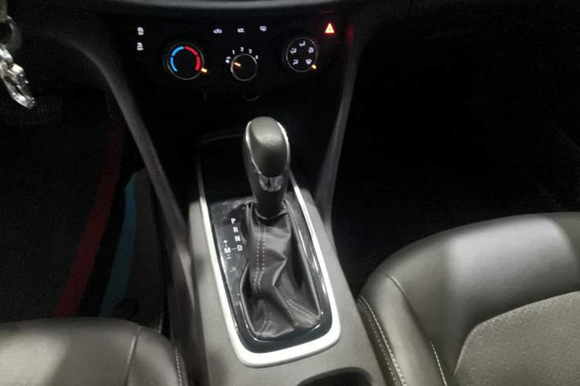 Used Chevrolet Cavalier 2016 1.5L Automatic Xinyue Edition Gear Lever