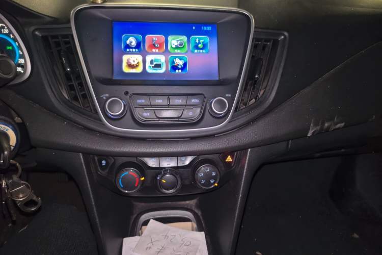 Used Chevrolet Cavalier 2016 1.5L Manual Xinyue Edition Audio And AC Panel