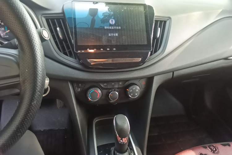 Used Chevrolet Cavalier 2016 1.5L Automatic Enjoyment Edition Audio And AC Panel