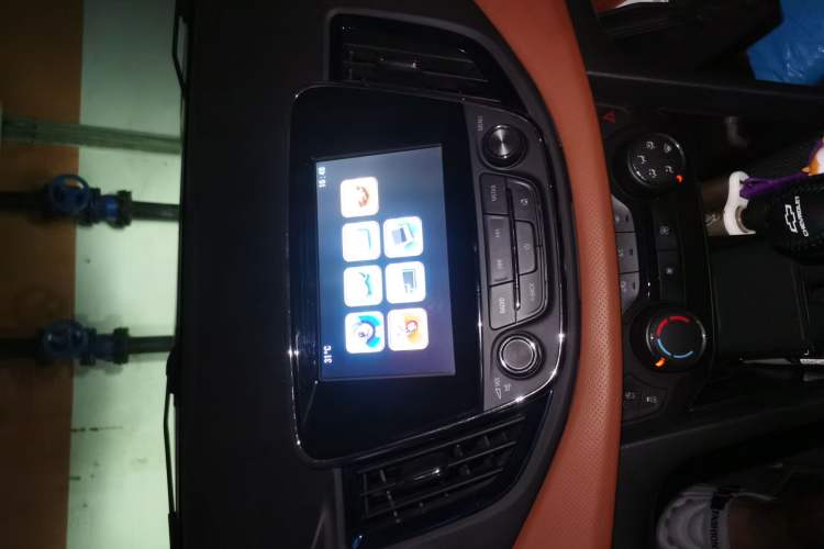 Used Chevrolet Cavalier 2016 1.5L Automatic Xinsong Edition Audio And AC Panel