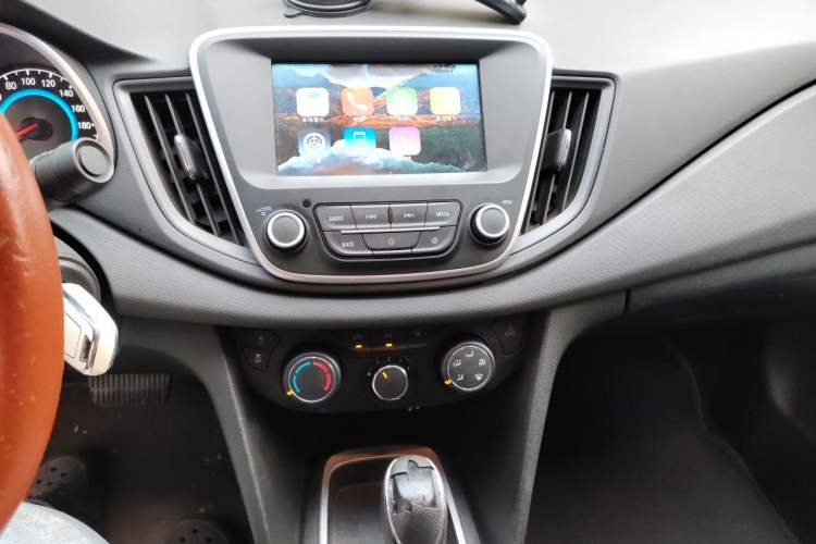 Used Chevrolet Cavalier 2016 1.5L Automatic Xinyue Edition Audio And AC Panel