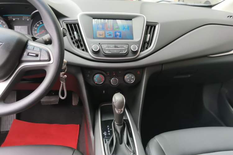 Used Chevrolet Cavalier 2016 1.5L Automatic Xinyue Edition Audio And AC Panel