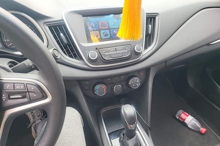 Used Chevrolet Cavalier 2016 1.5L Automatic Xinyue Edition Audio And AC Panel