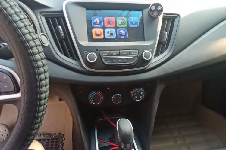 Used Chevrolet Cavalier 2016 1.5L Automatic Xinyue Edition Audio And AC Panel