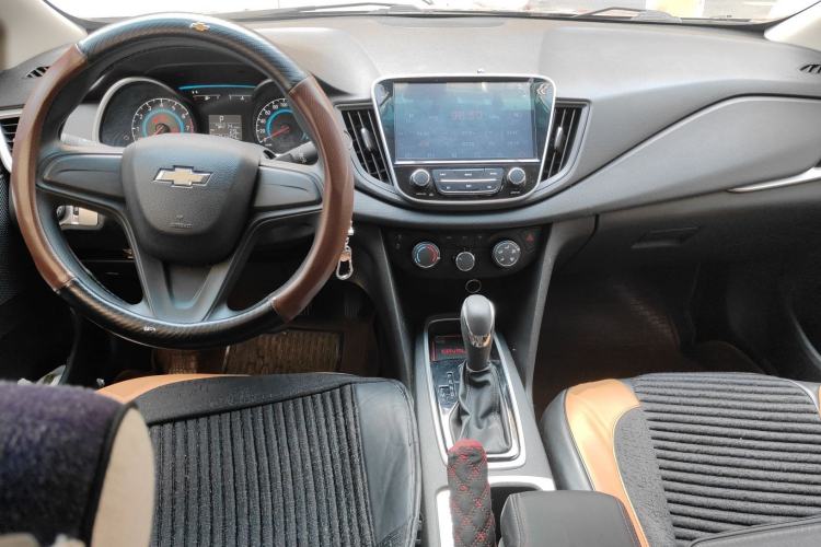 Used Chevrolet Cavalier 2016 1.5L Automatic Enjoyment Edition Center Console