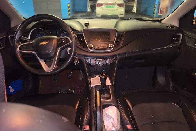 Used Chevrolet Cavalier 2016 1.5L Manual Xinyue Edition Center Console