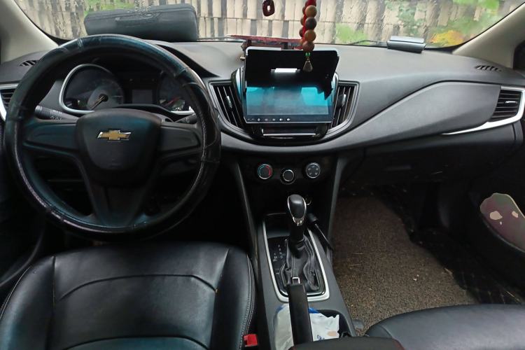 Used Chevrolet Cavalier 2016 1.5L Automatic Enjoyment Edition Center Console