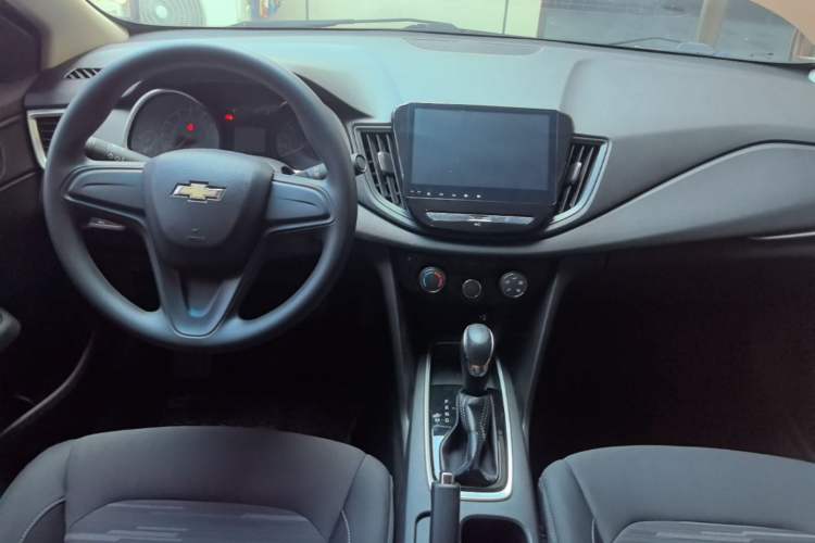 Used Chevrolet Cavalier 2016 1.5L Automatic Enjoyment Edition Center Console