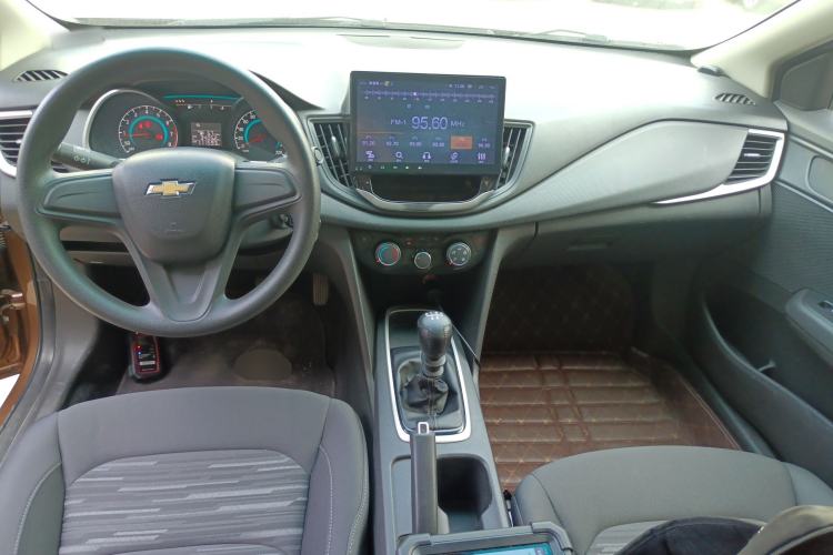 Used Chevrolet Cavalier 2016 1.5L Manual Enjoyment Edition Center Console
