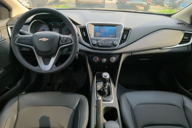 Used Chevrolet Cavalier 2016 1.5L Manual Xinyue Edition Center Console
