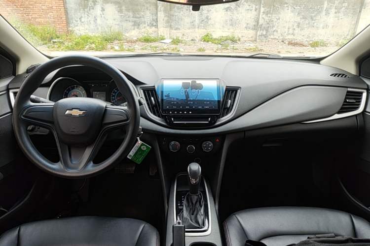 Used Chevrolet Cavalier 2016 1.5L Automatic Enjoyment Edition Center Console
