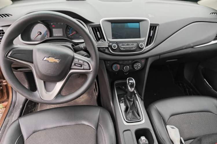 Used Chevrolet Cavalier 2016 1.5L Automatic Xinyue Edition Center Console