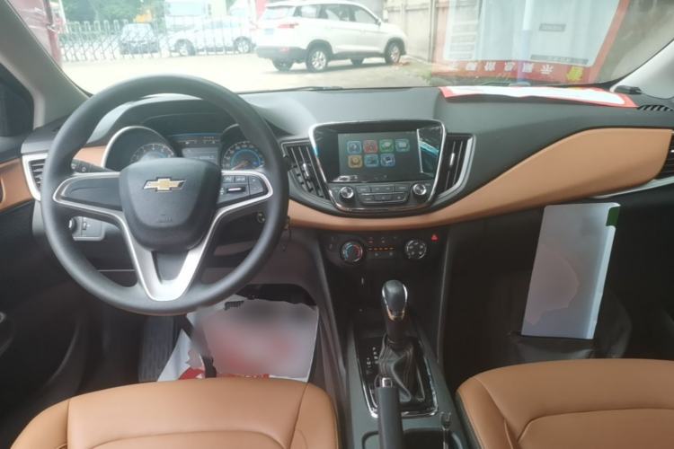 Used Chevrolet Cavalier 2016 1.5L Automatic Xinsong Edition Center Console