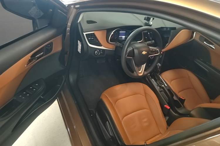 Used Chevrolet Cavalier 2016 1.5L Automatic Xinsong Edition Driver Seat