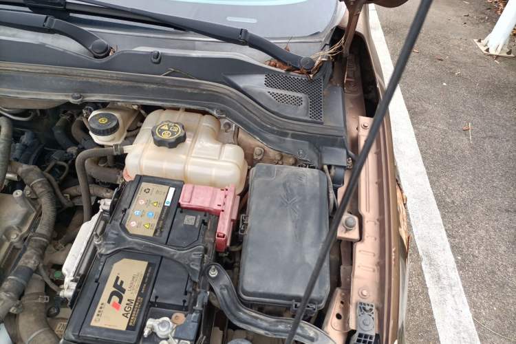 Used Chevrolet Cavalier 2016 1.5L Automatic Xinyue Edition Engine Bay Left