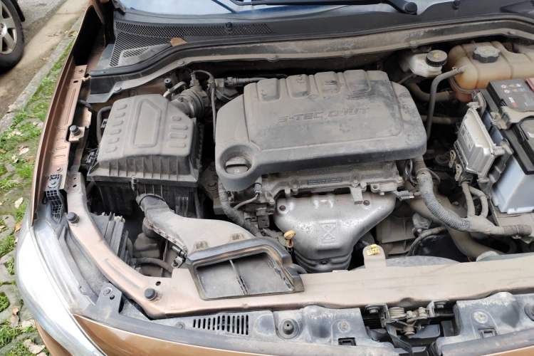 Used Chevrolet Cavalier 2016 1.5L Automatic Xinyue Edition Engine Bay Right