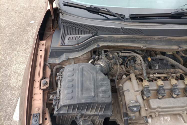 Used Chevrolet Cavalier 2016 1.5L Automatic Xinyue Edition Engine Bay Right