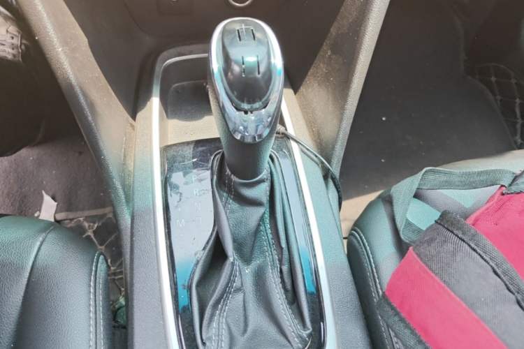 Used Chevrolet Cavalier 2016 1.5L Automatic Xinyue Edition Gear Lever