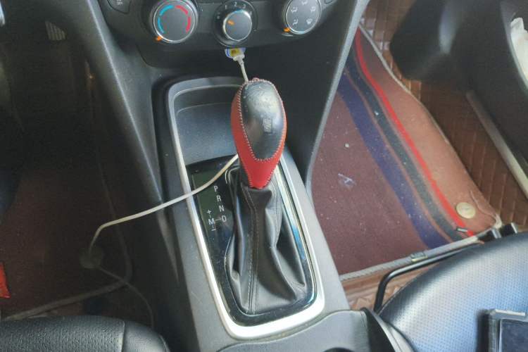 Used Chevrolet Cavalier 2016 1.5L Automatic Enjoyment Edition Gear Lever
