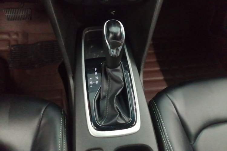 Used Chevrolet Cavalier 2016 1.5L Automatic Enjoyment Edition Gear Lever