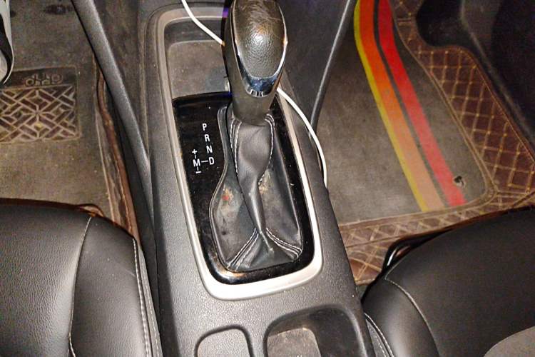 Used Chevrolet Cavalier 2016 1.5L Automatic Xinyue Edition Gear Lever