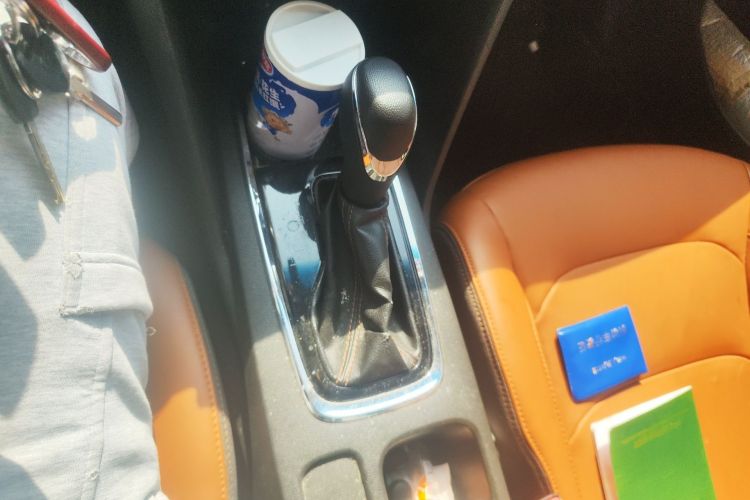 Used Chevrolet Cavalier 2016 1.5L Automatic Xinsong Edition Gear Lever