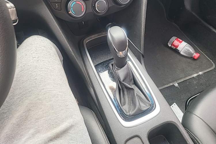 Used Chevrolet Cavalier 2016 1.5L Automatic Xinyue Edition Gear Lever