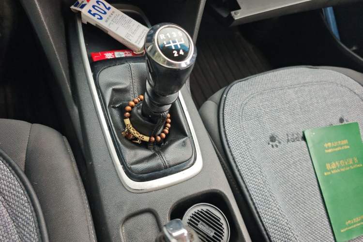 Used Chevrolet Cavalier 2016 1.5L Manual Enjoyment Edition Gear Lever