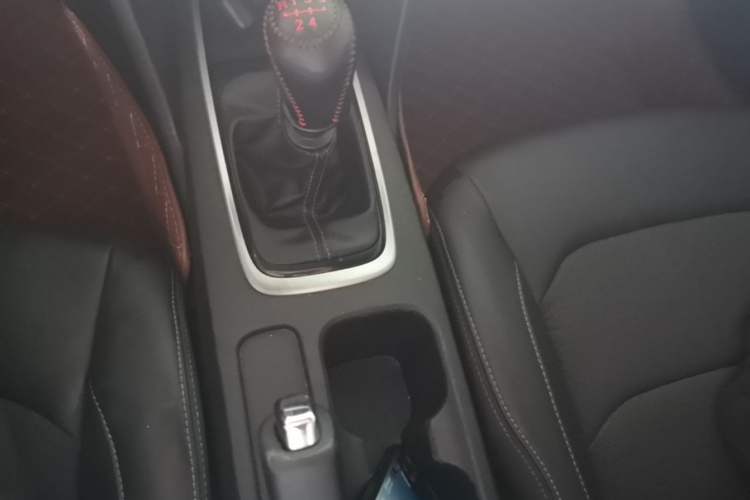 Used Chevrolet Cavalier 2016 1.5L Manual Xinyue Edition Gear Lever