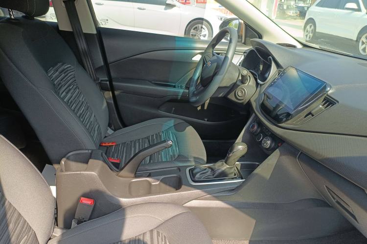 Used Chevrolet Cavalier 2016 1.5L Automatic Enjoyment Edition Interior 2