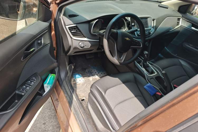 Used Chevrolet Cavalier 2016 1.5L Automatic Xinyue Edition Interior 3