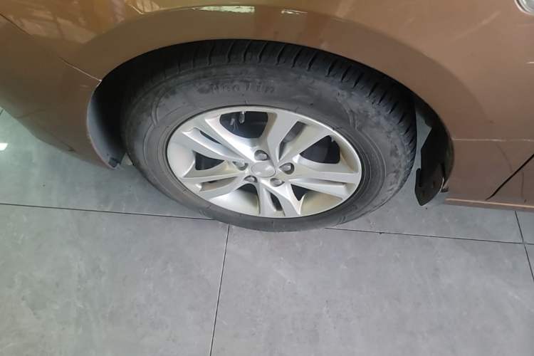 Used Chevrolet Cavalier 2016 1.5L Automatic Xinyue Edition Left Front Wheel Hub