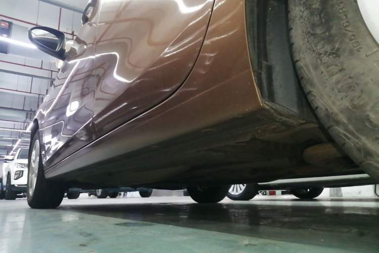 Used Chevrolet Cavalier 2016 1.5L Automatic Enjoyment Edition Left Side Sill