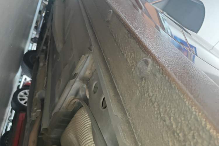 Used Chevrolet Cavalier 2016 1.5L Automatic Xinsong Edition Left Side Sill