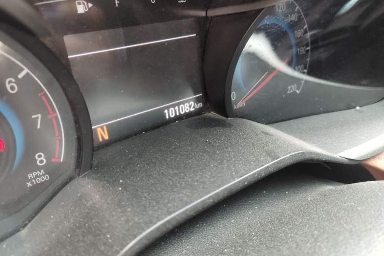Used Chevrolet Cavalier 2016 1.5L Automatic Xinsong Edition Odometer Close Up