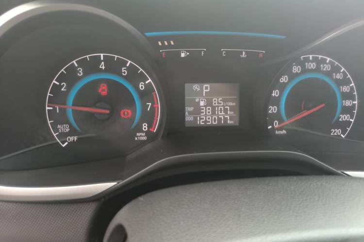 Used Chevrolet Cavalier 2016 1.5L Automatic Xinyue Edition Odometer Close Up